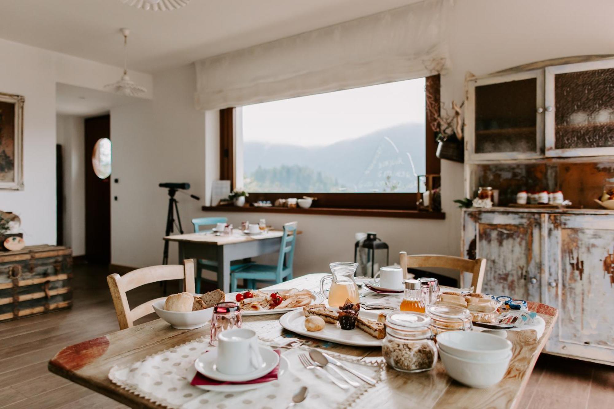 Bed and Breakfast Fra Rose E Mughi à Domegge di Cadore Extérieur photo